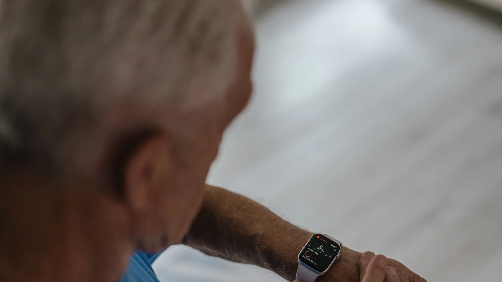 Montre connectée senior